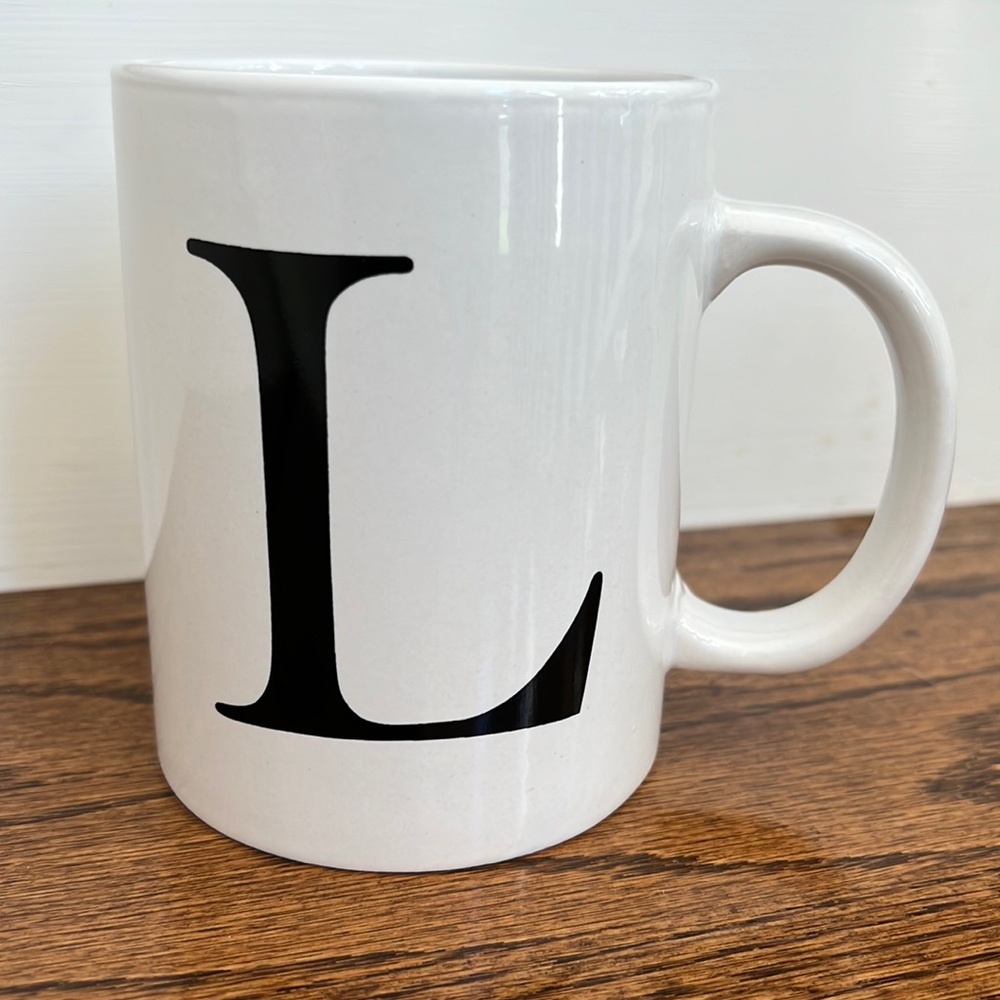 “L” initial monogram mug